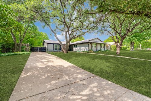 3707 Ridgeoak Way, Farmers Branch, TX, 75244-5400 | Card Image
