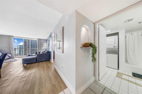 apt-2903-1200 Brickell Bay Dr, Miami, FL, 33131-3267 | Card Image