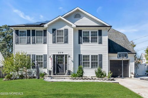 209 Gilford Ave, Island Heights, NJ, 08732-7757 | Card Image