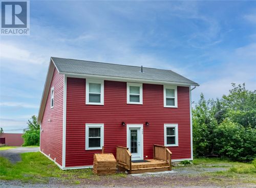 755 Main Rd, Long Harbour Mt Arlington Heights, NL, A0B2L0 | Card Image
