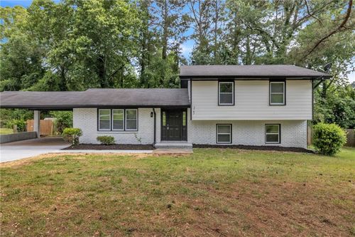 3767 Greentree Dr, Decatur, GA, 30032-6135 | Card Image