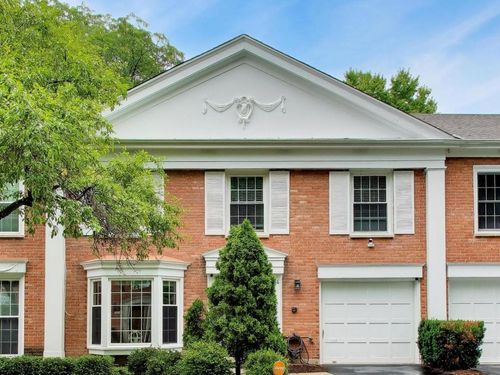714 York Ct, Northbrook, IL, 60062-3955 | Card Image