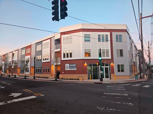 111-200 Hamilton Ave, Trenton, NJ, 08609-2757 | Card Image