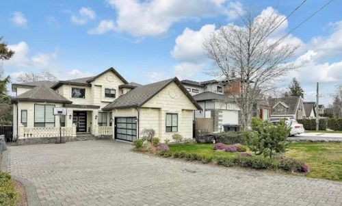 1772 156a St, Surrey, BC, V4A4W1 | Card Image