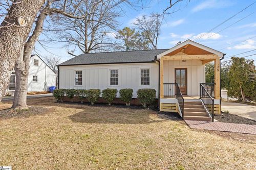 29 Fore Ave, Greenville, SC, 29607-3217 | Card Image
