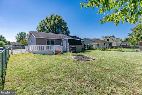 107 Golden Pond Cir, STEPHENS CITY, VA, 22655-2378 | Card Image