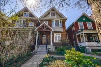 162 Bartlett Ave, House other with 4 bedrooms, 4 bathrooms and 2 parking in Toronto ON | Image 1