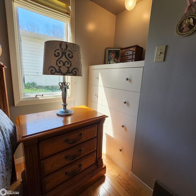 213 E Baker St, Home with 4 bedrooms, 2 bathrooms and 2 parking in Avoca IA | Image 27