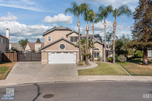 4927 Sanderling Ln, Bakersfield, CA, 93312-4948 | Card Image