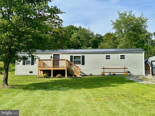 135 Crawford Quarry Rd, Falling Waters, WV, 25419-4555 | Card Image