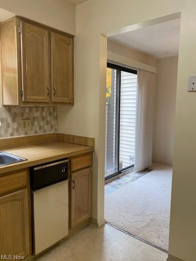 322 4466 Donna Drive, Sold in Richmond Heights Zoocasa