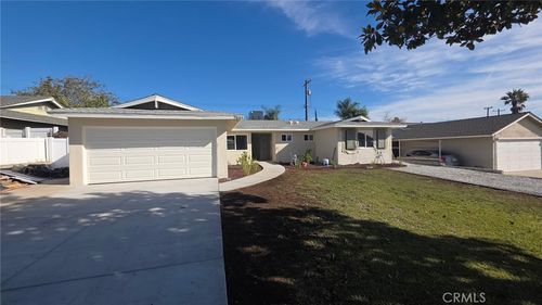 7041 Cameo St, Rancho Cucamonga, CA, 91701-5407 | Card Image