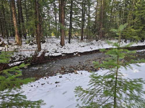 135 Rally Way, Easton, WA, 98925-5942 | Card Image