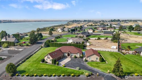 5759 Road 6.9 Ne, Moses Lake, WA, 98837-9272 | Card Image