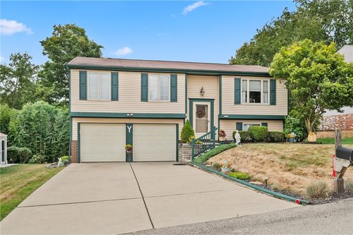 318 Ligonier Ln, New Kensington, PA, 15068-9358 | Card Image