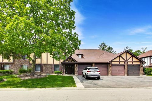 a-1720 Lakecliffe Dr, Wheaton, IL, 60189-8365 | Card Image