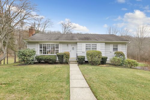 19 Robin Ln, Shelton, CT, 06484-3510 | Card Image