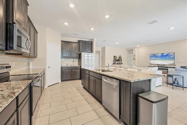 16606 Barnwood Place, House other with 4 bedrooms, 3 bathrooms and null parking in Lakewood Ranch FL | Image 19