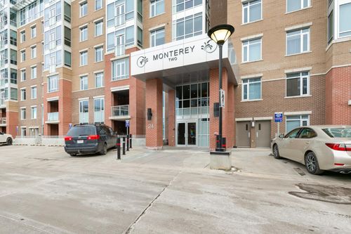 107 - 24 Varsity Estates Circle Nw, Home with 1 bedrooms, 1 bathrooms and 1 parking in Calgary AB | Card Image
