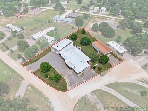 8280 Harmony Ln, Kingston, OK, 73439-5570 | Card Image