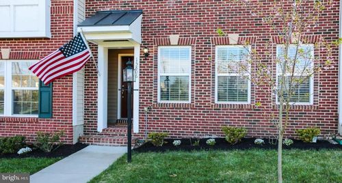 15806 Stokes Ln, HAYMARKET, VA, 20169-4984 | Card Image
