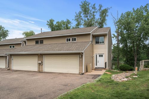 15 Round Lake Trl, Little Canada, MN, 55117-6014 | Card Image