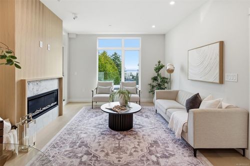 301-5229 Cordova Bay Rd, Saanich, BC, V8Y2L1 | Card Image