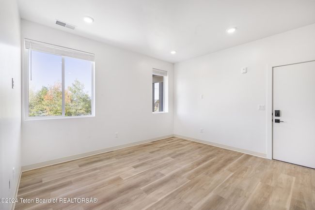 F204 - 201 E Ross Ave Avenue, Condo with 2 bedrooms, 2 bathrooms and null parking in Driggs ID | Image 16