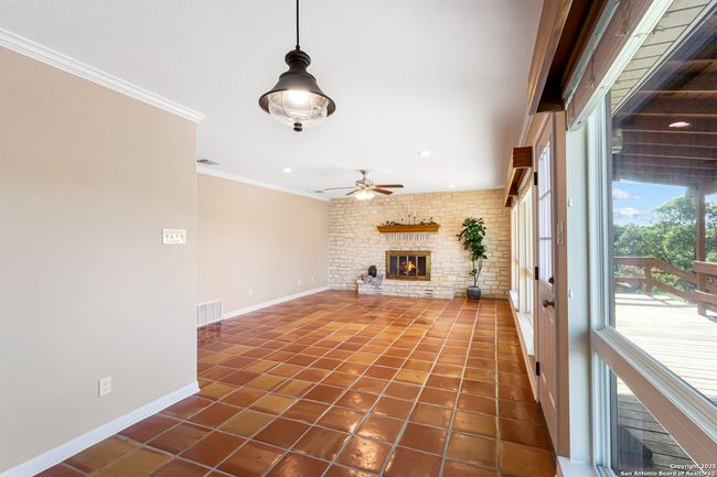 890 Live Oak, House other with 3 bedrooms, 3 bathrooms and null parking in Spring Branch TX | Image 10