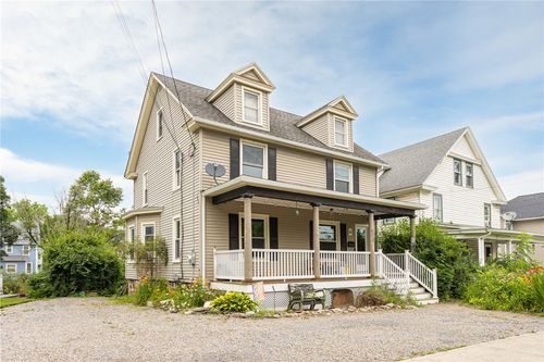 220 West Ave, Canandaigua, NY, 14424-1534 | Card Image