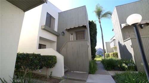 b-2336 Elden Ave, Costa Mesa, CA, 92627-1570 | Card Image