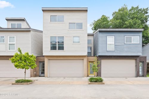 302 Highland Oaks Ln, Lafayette, LA, 70508-5628 | Card Image