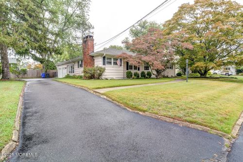 16 Wayside Dr, Brick, NJ, 08724-4344 | Card Image