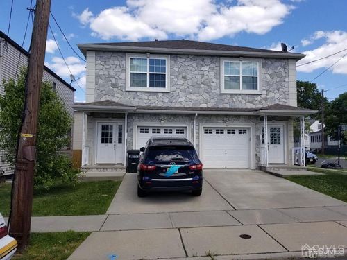 58 Christopher St, Carteret, NJ, 07008-3137 | Card Image