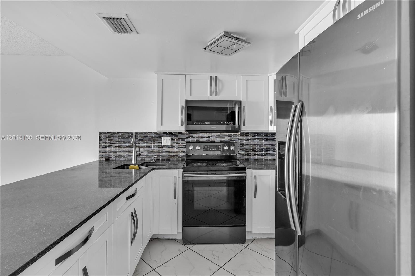 Residential Lease in Hialeah 4