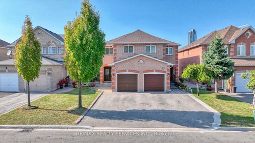 598 Summer Park Cres, Mississauga, ON, L5B4E9 | Card Image