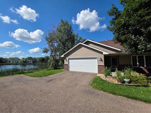 832 Matthew Dr, Chaska, MN, 55318-2260 | Card Image