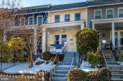 237 16th St Se, WASHINGTON, DC, 20003-1543 | Card Image