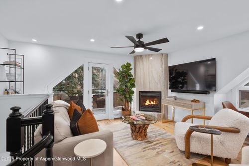 1-108 W Hyman Ave Avenue, Aspen, CO, 81611 | Card Image