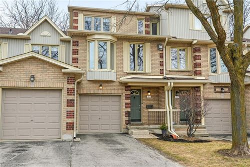 97-302 College Avenue W, Guelph, ON, N1G4T6 | Card Image
