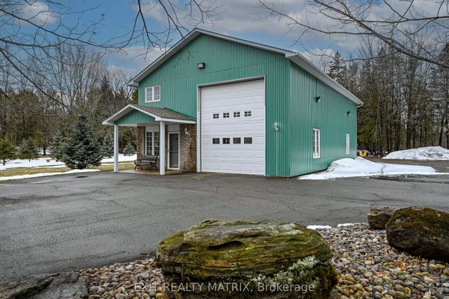 2573 Mitchell St, House other with 4 bedrooms, 4 bathrooms and 15 parking in Metcalfe ON | Image 28