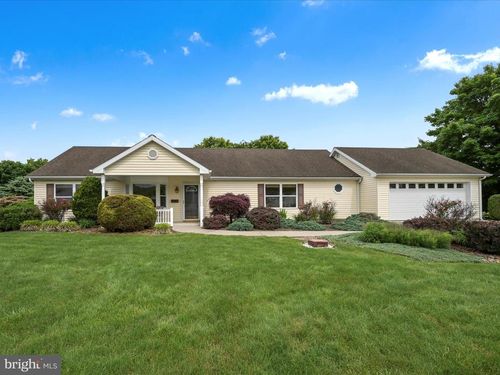 13 Lenape Ct, PINE GROVE, PA, 17963-9504 | Card Image