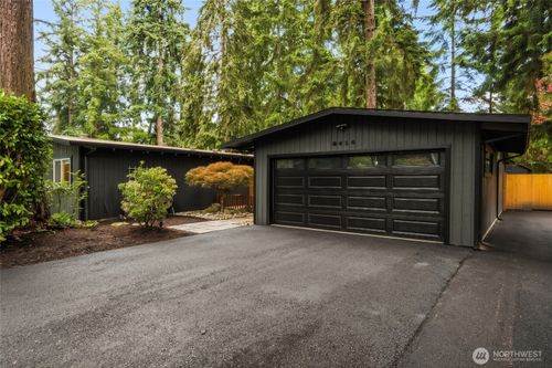 2414 161st Ave Ne, Bellevue, WA, 98008-2302 | Card Image