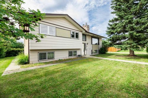 5021 48 Avenue, Rimbey, AB, T0C2J0 | Card Image