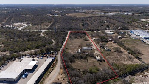 9638 S Presa St, San Antonio, TX, 78223-4343 | Card Image