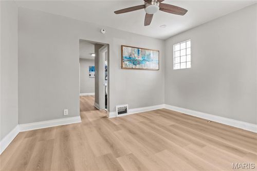 2123 69th St, Saint Louis, MO, 63121-5606 | Card Image