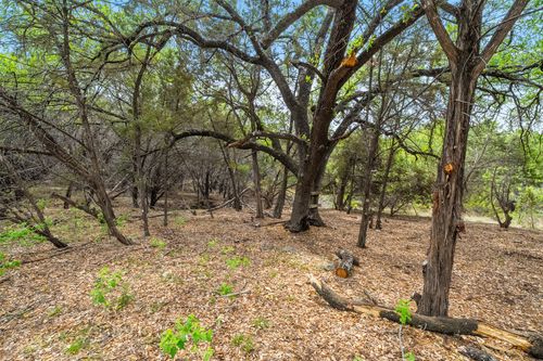 2900 Ticonderoga Cv, Lago Vista, TX, 78645-6758 | Card Image