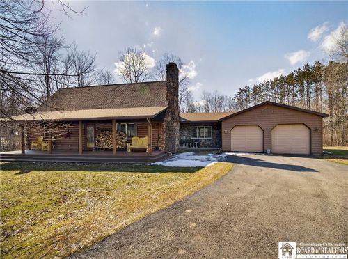 131 Sturdevant Rd, Jamestown, NY, 14701-9371 | Card Image