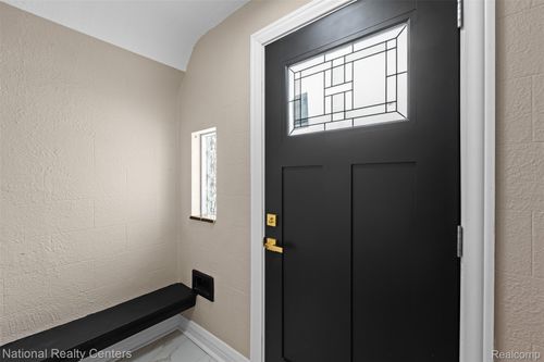 15422 Gilchrist St, Detroit, MI, 48227-1575 | Card Image