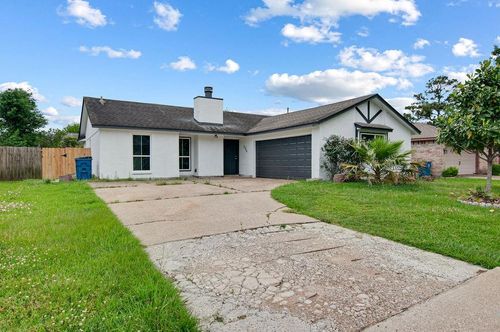 3706 Verhalen Avenue, Houston, TX, 77039 | Card Image
